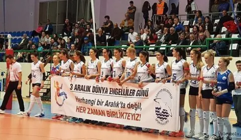 Sarıyer Belediyespor Maltepe Yalı'ya Set Verdi Puan Vermedi.