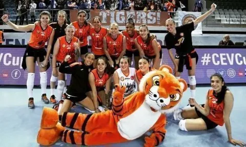 Eczacıbaşı VitrA, Avrupa CEV CUP'ta Rahat Turladı