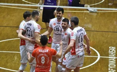 Ziraat Bankası, Afyon Bld. Yüntaş'ı 3-0'la Geçti