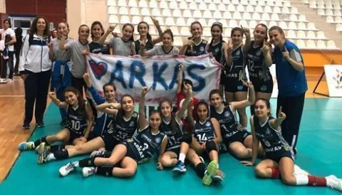 Arkas 6 Takımla Türkiye Şampiyo9nası'nda
