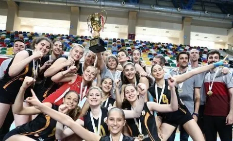 Vakıfbank Genç Kızları da Türkiye Şampiyonu