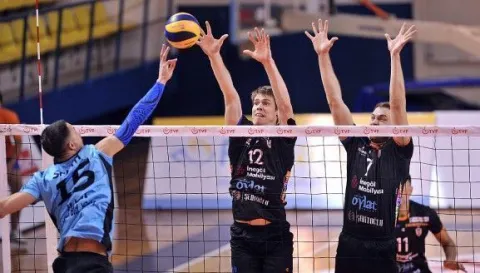İnegöl Belediye, İkbal Afyon Belediye Yüntaş'a 3-1 mağlup oldu.