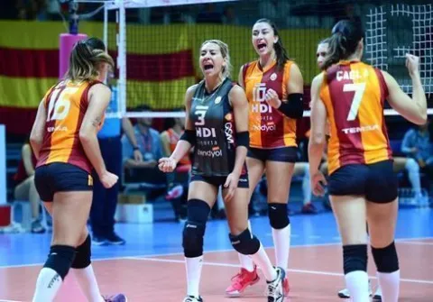 Galatasaray, Sezonun İlk Maçında Çanakkale'ye Set Verdi Puan Vermedi: 3-1