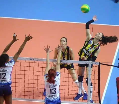 Fenerbahçe Polonya'nın Chemik Police takımını set vermeden yendi: 3-0