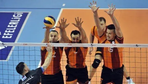 Galatasaray İnegöl'ü Evinde 3-0 Yenerek 3 Puanı Aldı
