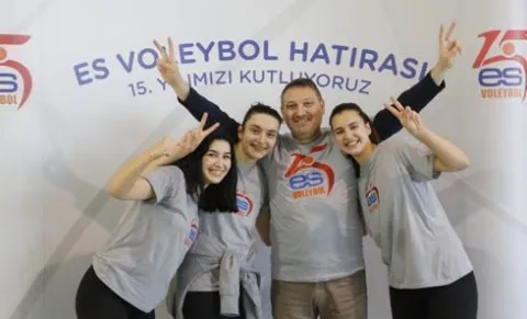 ES Voleybol Kuruluşunun 15. Yılını Kutladı