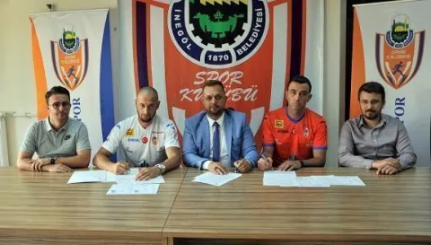 Vefa Yılmaz ve VE Turgay Doğan İnegöl'de İmza Attı
