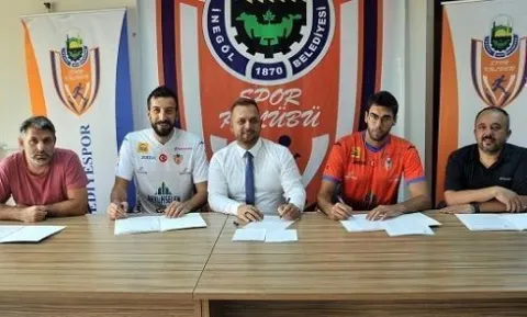 İnegöl'de üneyt Dağcı ile Ali Berke Sağır İmzaları Attı