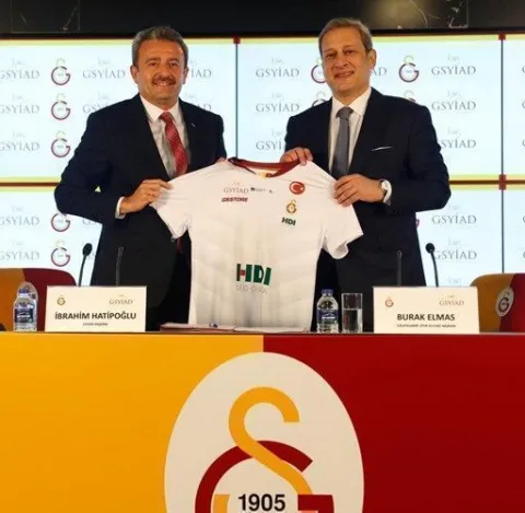 Galatasaraylı Yönetici ve İş İnsanları Derneği, kulübe desteğini güçlendirerek Galatasaray Erkek Voleybol Takımımızın forma sponsoru oldu.