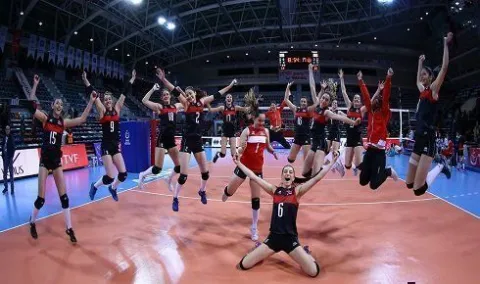 20 Yaş Altı Bayan Voleybol Milli Takımımız Bulgaristan'ı 3-0 Yendi vu Turladı
