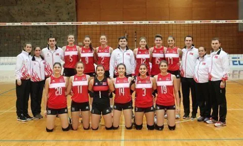U18 Bayanlar'da Fransa'yı 3-0 Yendik