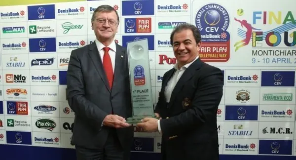 Denizbank CEO'su Hakan Ateş "Gurur Ve Mutluluk İçindeyiz"