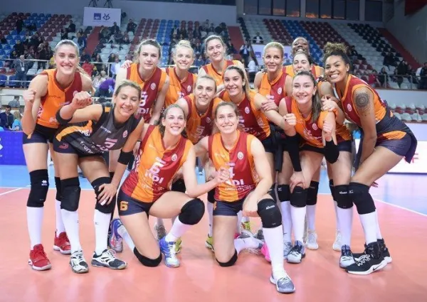 Galatasaray HDI Sigorta , AXA Sigorta Kupa Voley'de  çeyrek finalist