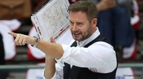 Halkbank İtalyan Antrenör Alberto Giuliani’ye teşekkür etti.