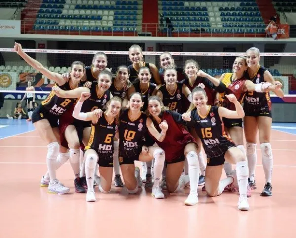 Galatasaray HDI Sigorta Eczacıbaşı VitrA'yı 3-2 Yendi