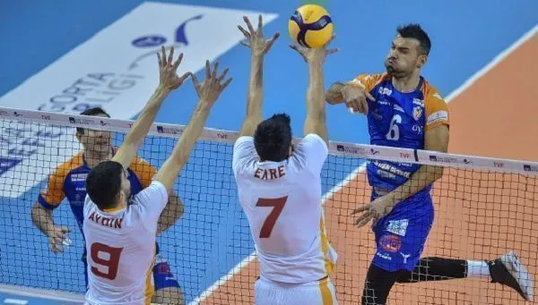 Galatasaray HDİ Sigorta , İnegöl'den 3 Puanla Dönüyor