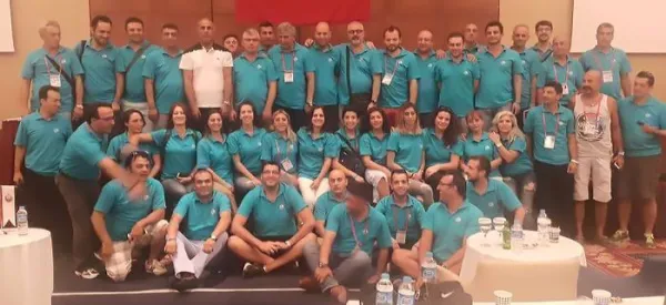 Hakemlere Zam Yok... Hakemlerin Reklamı Yok... İyiki Facebook Var