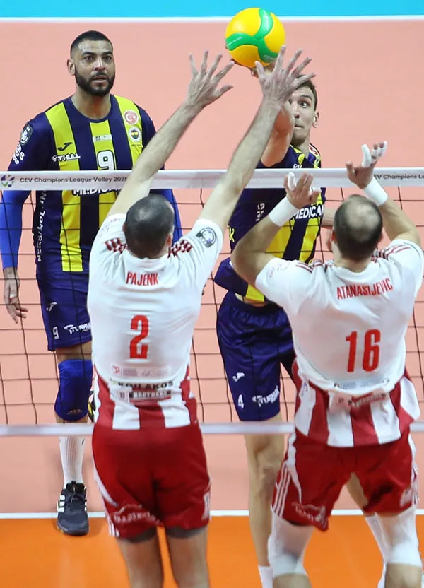 Fenerbahçe Medicana CEV Şampiyonlar Ligi'ne Veda Etti