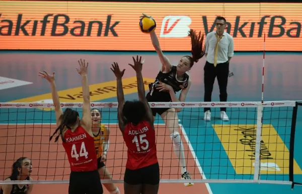 Namağlup VakıfBank, yılı lider kapatıyor