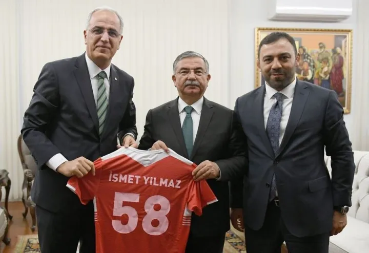 Üstündağ'dan , Milli Eğitim Bakanı İsmet Yılmaz’a Ziyaret