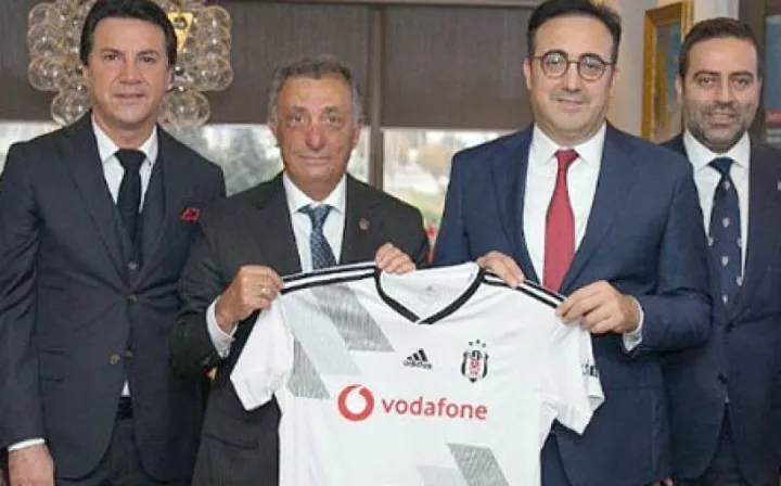 Beşiktaş Başkanı Ahnet Nur Çebi ile THY Başkanı İlker Aycı Bir Araya Geldi
