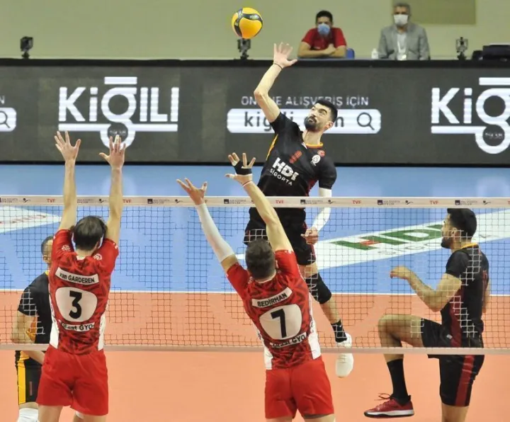 Galatasaray HDI Sigorta , Ziraatkart'a Ne puan ne de set verdi.
