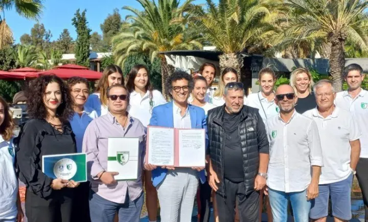 Bodrum Belediyesi Bodrumspor, Very Chic otel ile konaklama sponsorluğu anlaşması imzaladı.