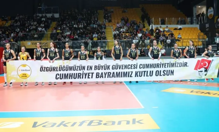 VakıfBank evinde 3’te 3 yaptı