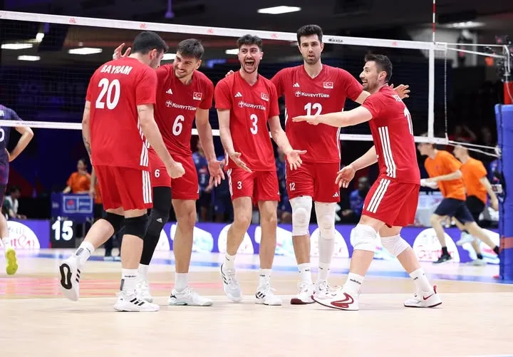 Filenin Efeleri, VNL'in Üçüncü Haftasında Sırbistan'da Sahaya Çıkacak