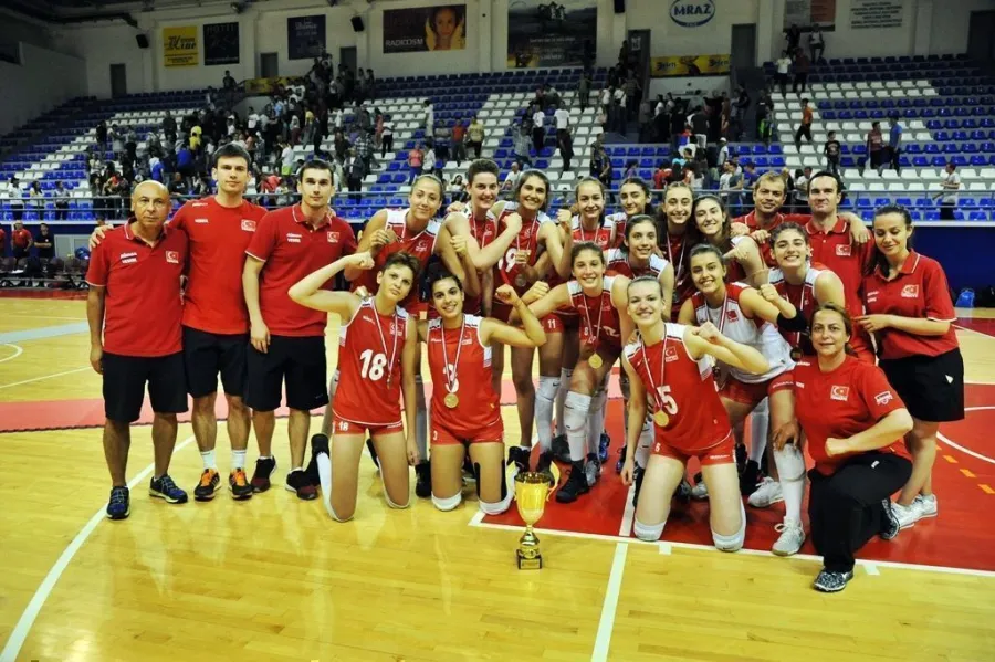 U19 Geç Kız Milliler Balkan İkincisi