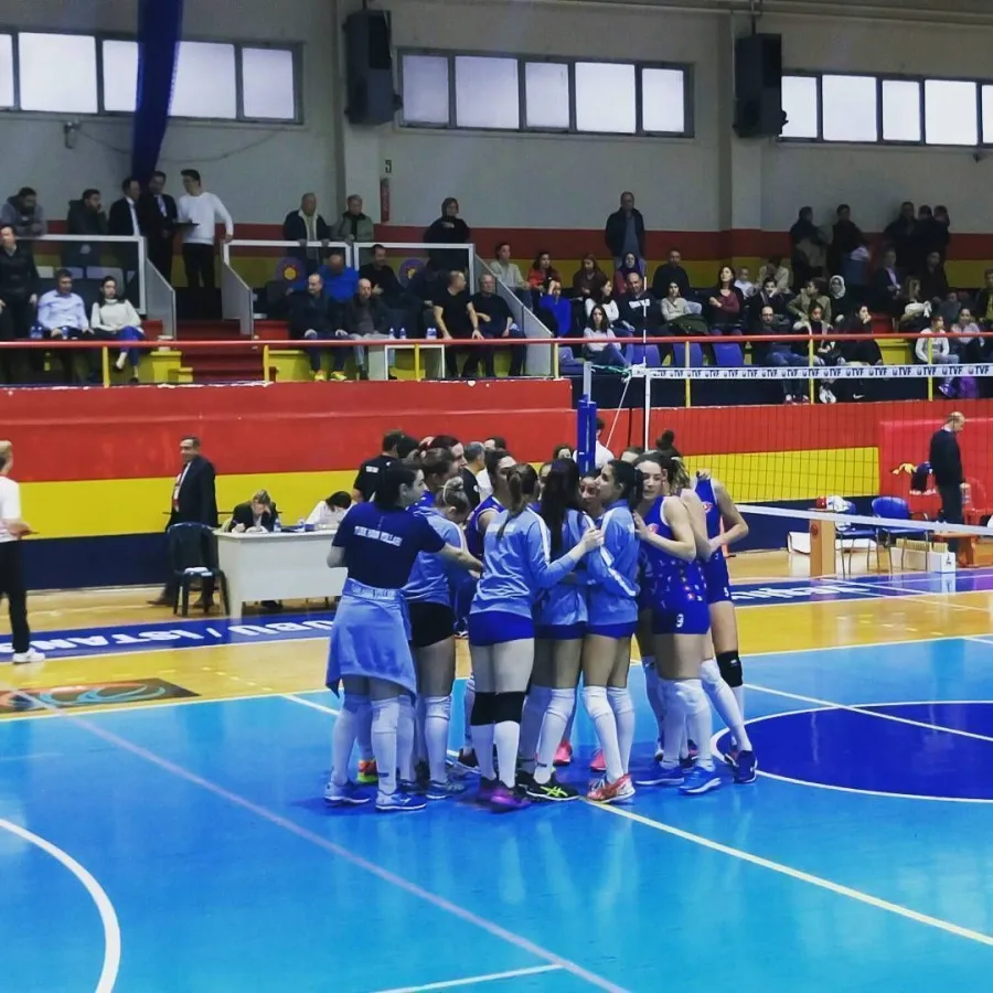 Türk Hava Yolları, deplasmanda karşılaştığı Yeşilyurt'u set vermeden 3-0 yendi