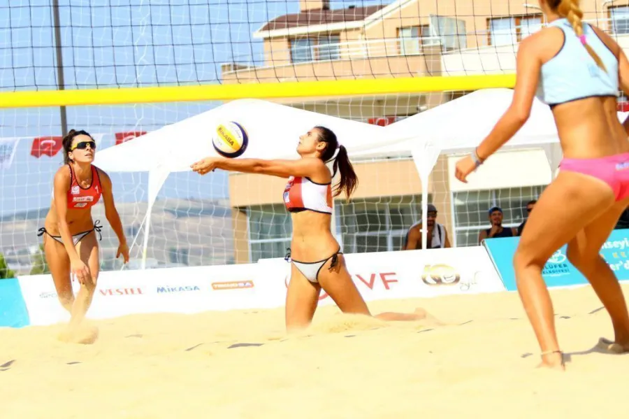 Balkan Plaj Voleybolunda 3. Gün Geride Kaldı