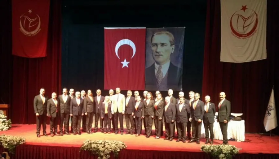 MHGK tarafından düzenlenen ara seminerlerin 4’ncüsü İzmir’de gerçekleştirildi.