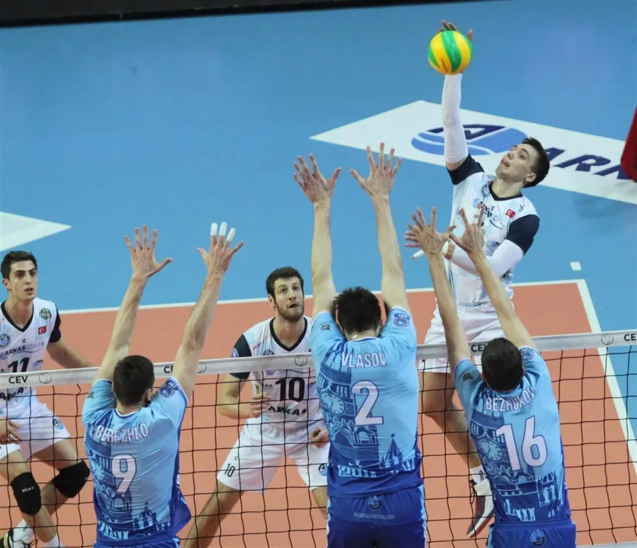 Arkas'tan  4'te 4 Yenilgi. Dinamo Moskova'ya da Yenildiler