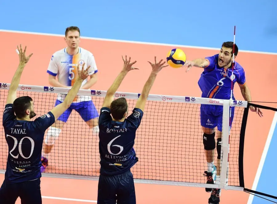 Axa Sigorta Kupa Voleyde İkinci Gün Geride Kaldı