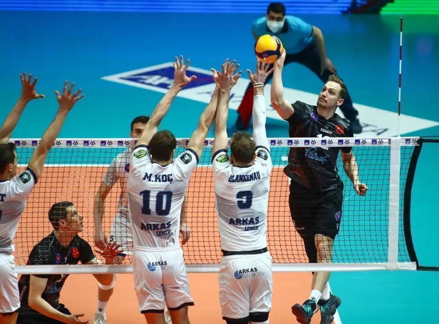 Arkas Galibi Halkbank kupada finalde