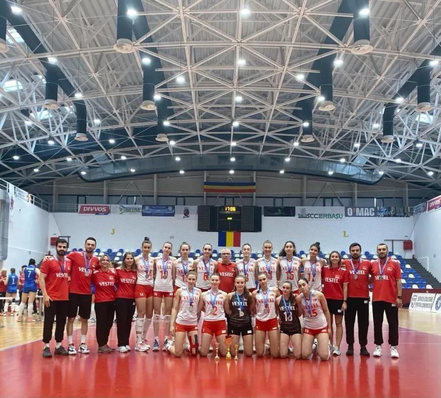 U19 BALKAN ŞAMPİYONASI'NDA KIZLAR GÜMÜŞ ALDI ŞAMPİYON SIRBİSTAN