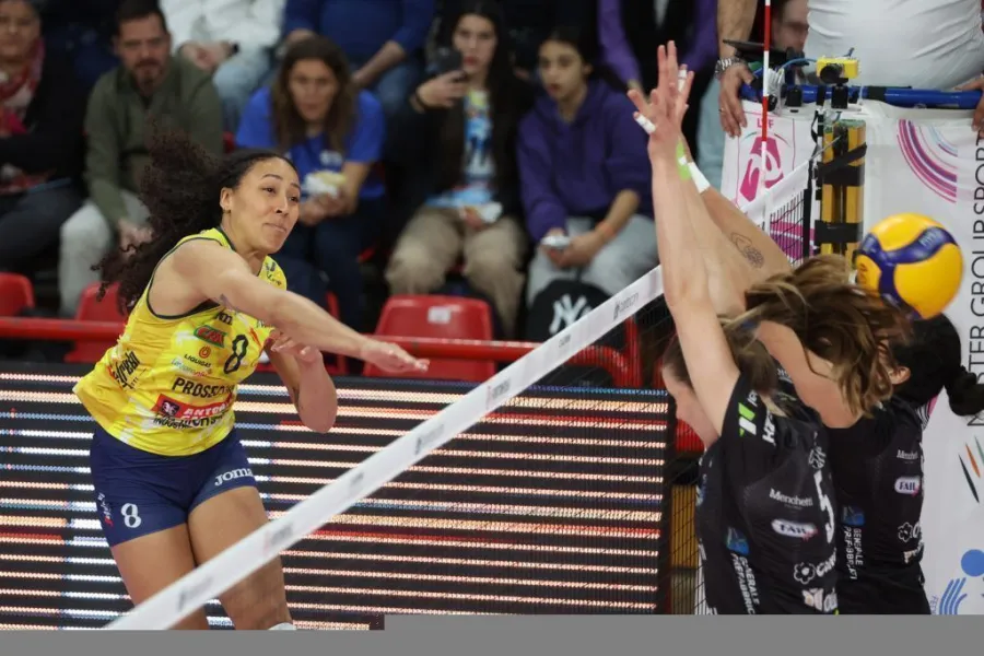 Alexa Gray, Eczacıbaşı Dynavit'e