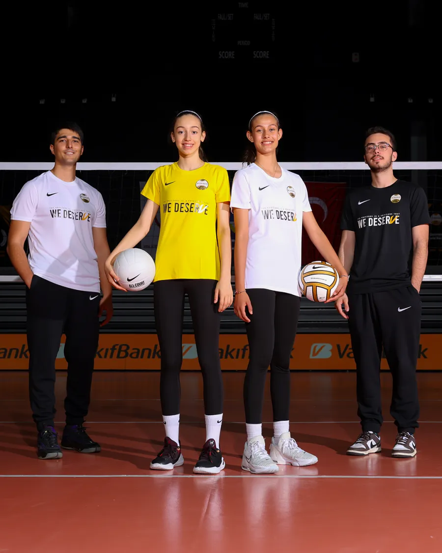VakıfBank Spor Kulübü taraftar ürünleri satışa çıkıyor