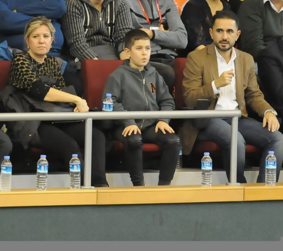 Eczacıbaşı VitrA-vakıfbank Maçını İzleyen Sultanlar Ligi Sponsoru Vestel Genel Müdürü Ergün Güler "Voleybol Çok Değerli Ürün Daha Güzel Ele Alacağız" dedi