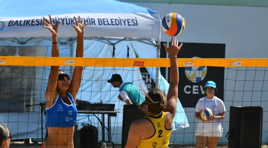 2026 BVA Plaj Voleybolu Balkan Şampiyonası'nda Çeyrek Finalistler Belli Oldu
