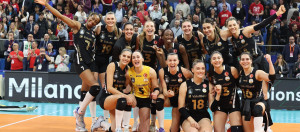 VakıfBank, 11. kez üst üste yarı finalde